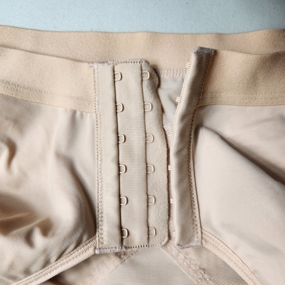 DELIMIRA Wmns |40B| Front Close Posture Wireless Back Support Full Coverage Bra - Picture 12 of 12